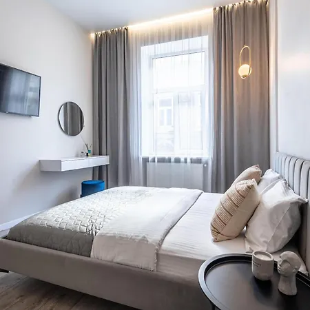 з двома спальнями Львів