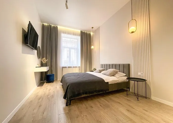 по вул менцинського 6 * Lwów