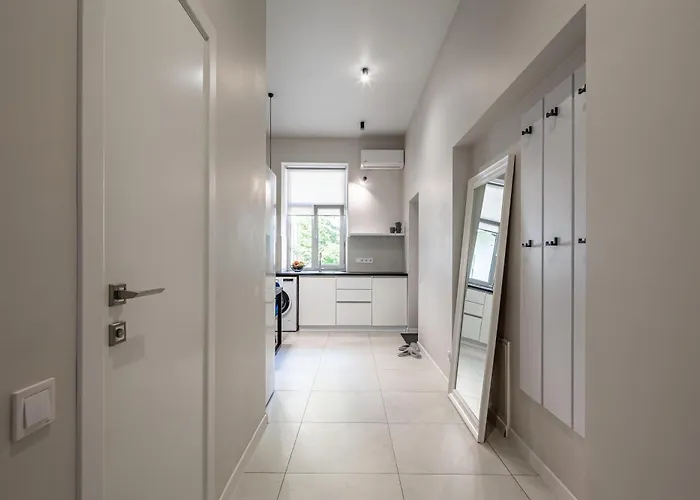 Apartamento по вул менцинського 6