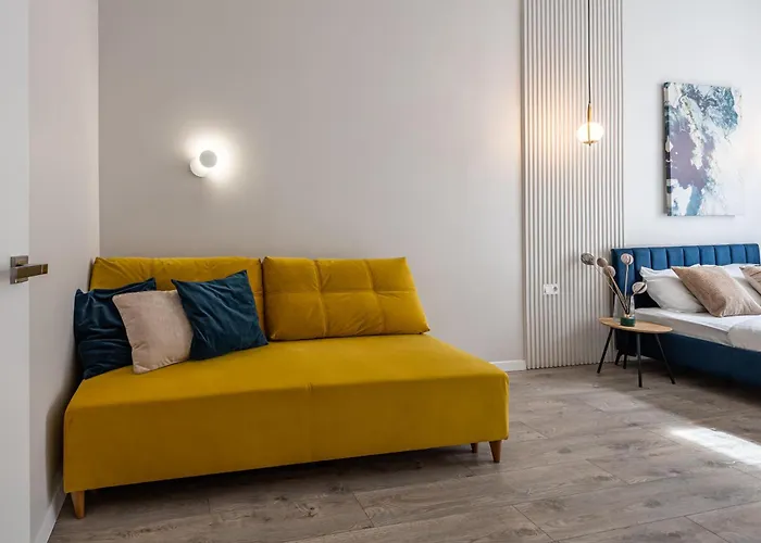 по вул менцинського 6